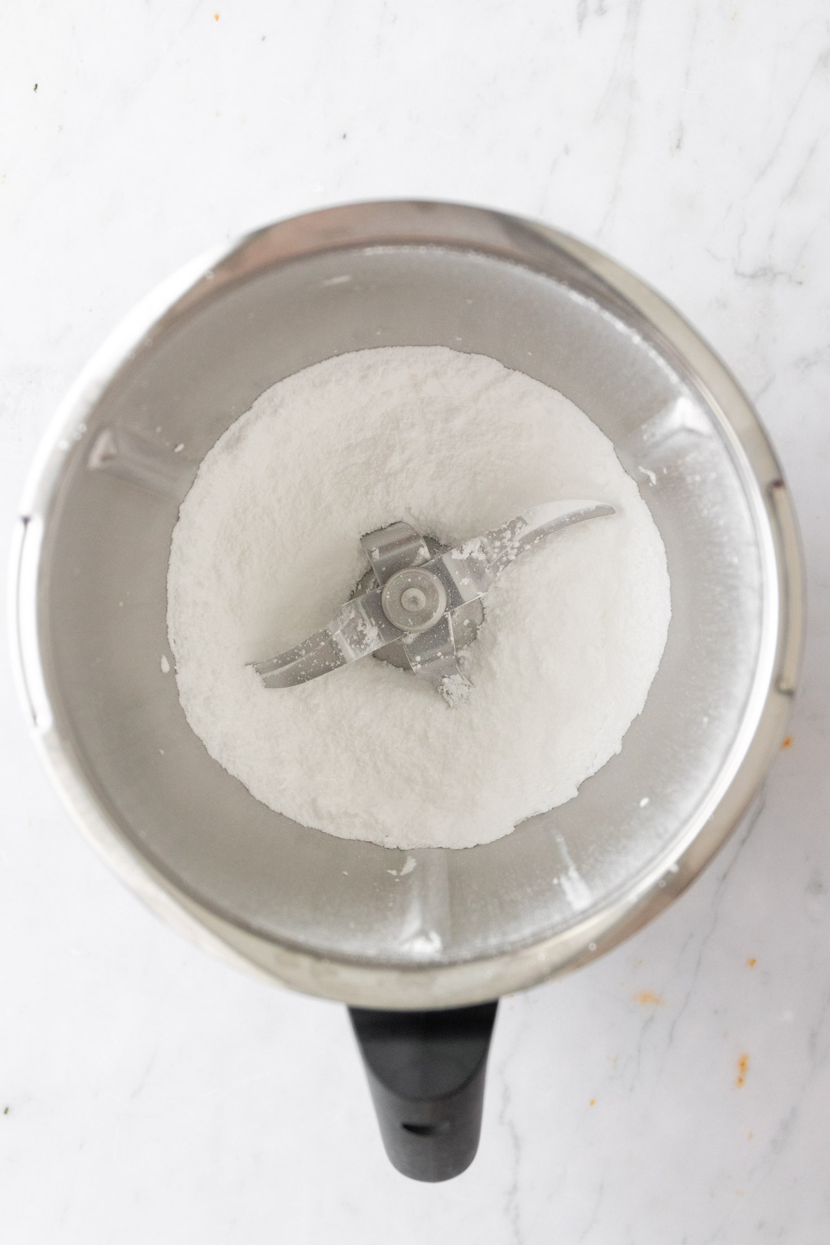 pulverized sugar inside the Thermomix bowl
